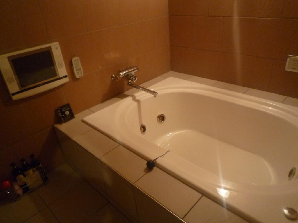 Hotel Beni East (Adults Only) โอซาก้า ภายนอก รูปภาพ